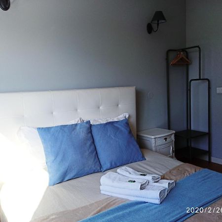 Red Wings Trindade Apartments Porto Eksteriør billede