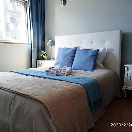 Red Wings Trindade Apartments Porto Eksteriør billede