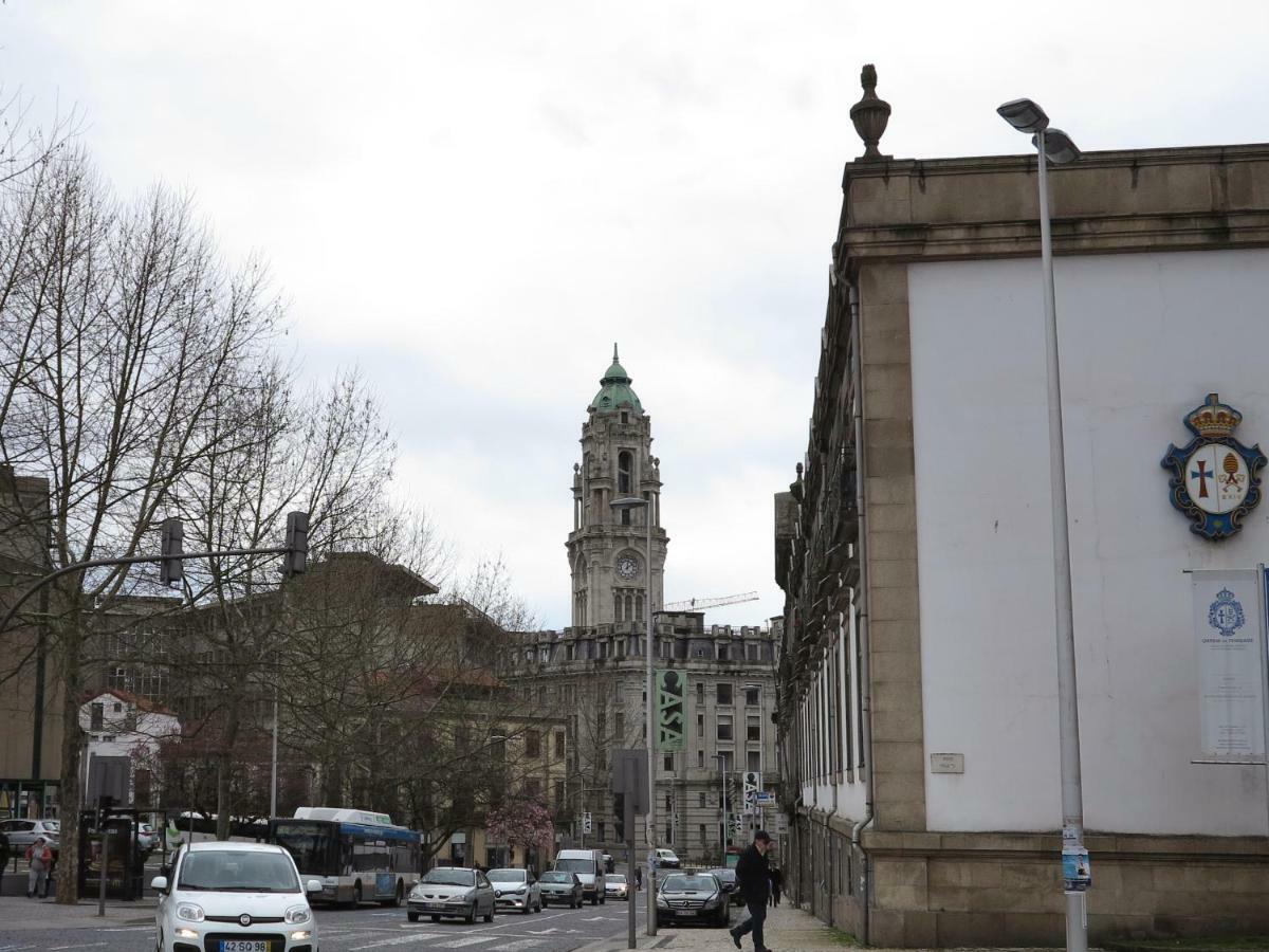 Red Wings Trindade Apartments Porto Eksteriør billede