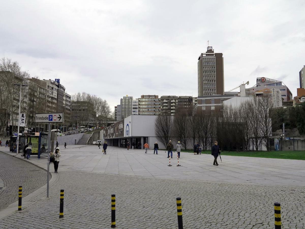 Red Wings Trindade Apartments Porto Eksteriør billede