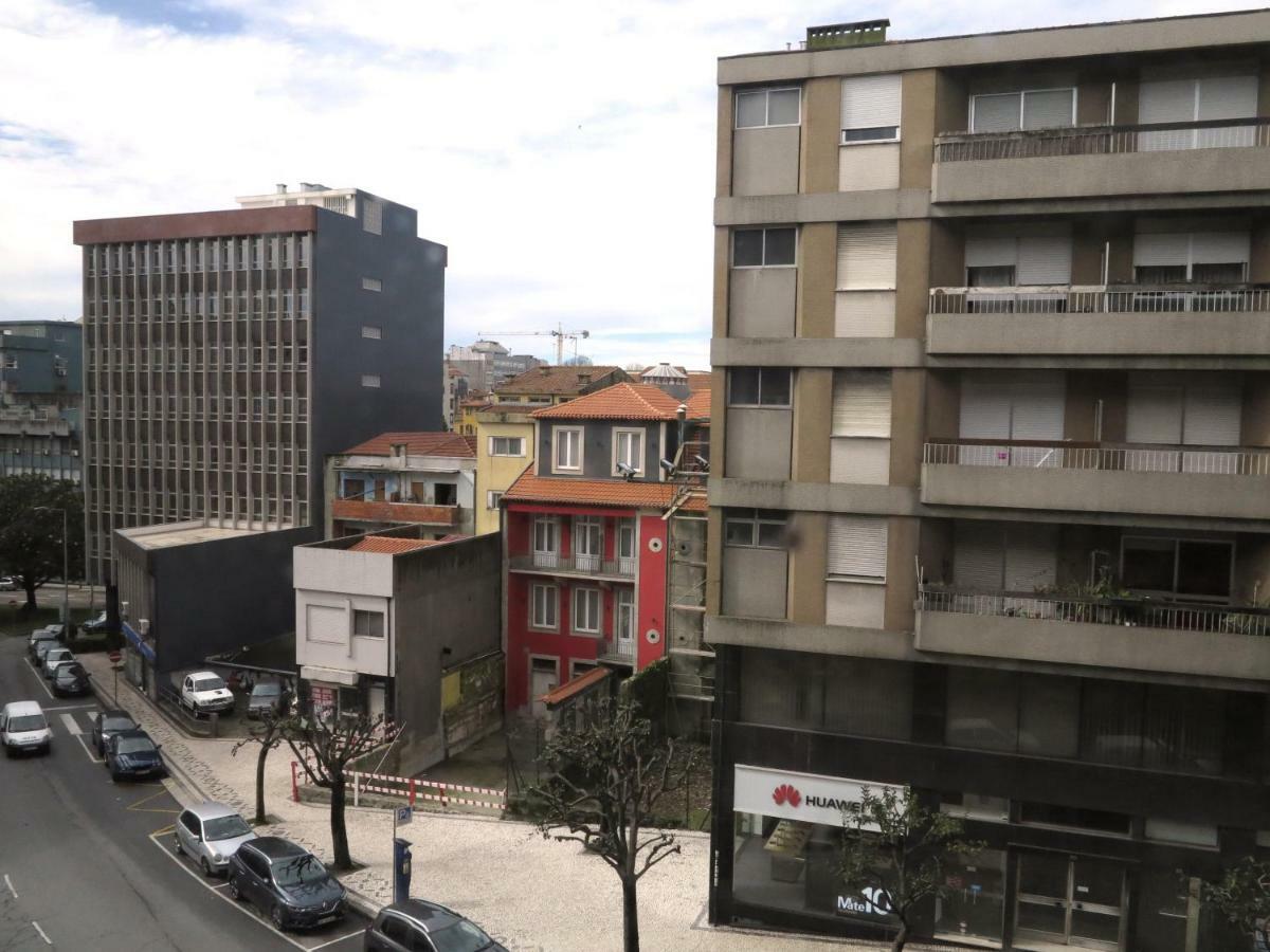 Red Wings Trindade Apartments Porto Eksteriør billede