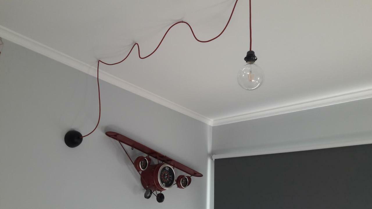 Red Wings Trindade Apartments Porto Eksteriør billede